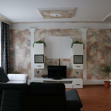 The Lakehouse Villa Neusiedl Am See Wienerstrasse 8 Екстер'єр фото