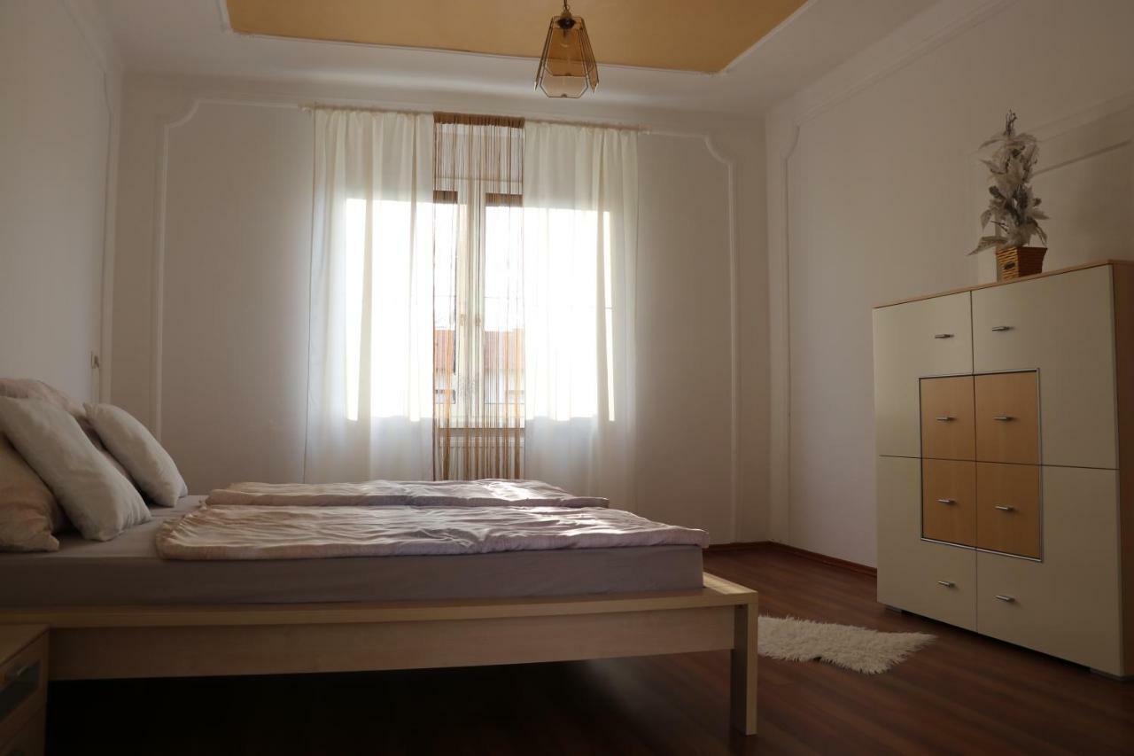 The Lakehouse Villa Neusiedl Am See Wienerstrasse 8 Екстер'єр фото
