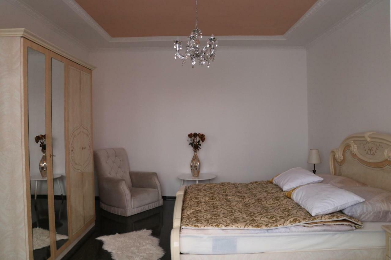 The Lakehouse Villa Neusiedl Am See Wienerstrasse 8 Екстер'єр фото